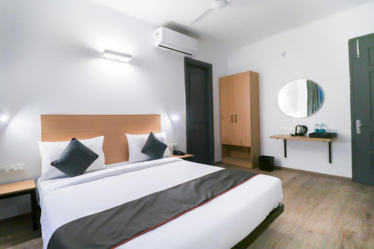 Townhouse Noida Sector 71 Near Iskcon Temple Noida Hotel Indirapuram Luaran gambar