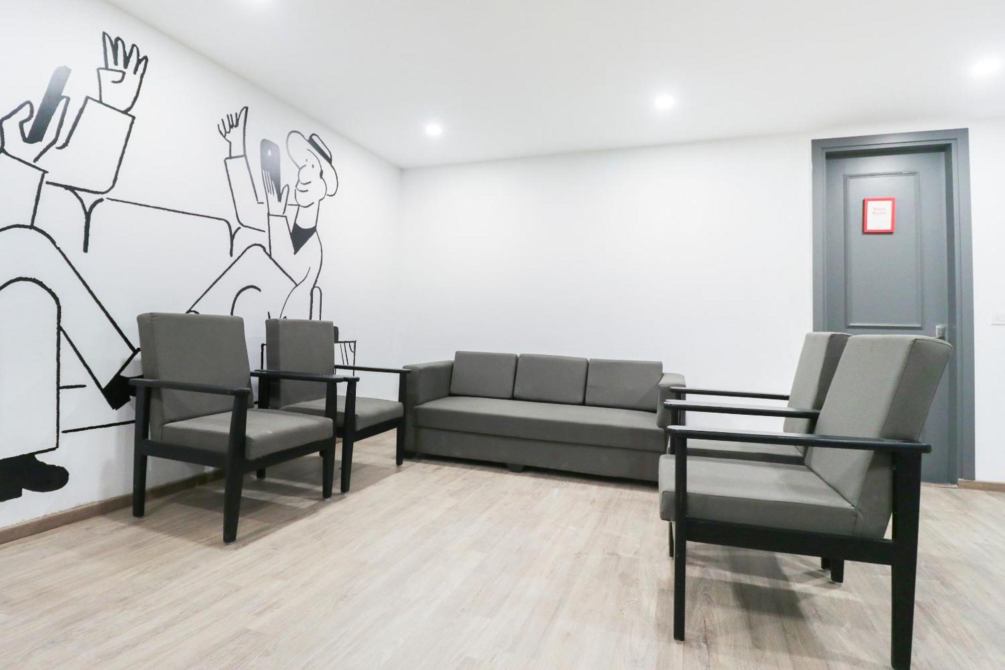 Townhouse Noida Sector 71 Near Iskcon Temple Noida Hotel Indirapuram Luaran gambar