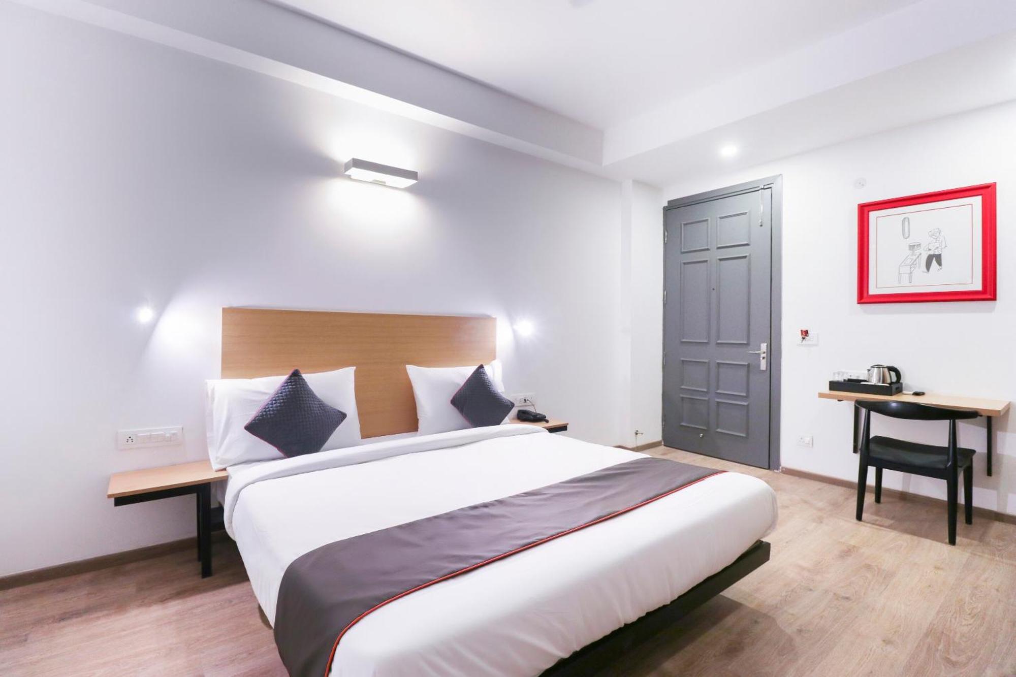 Townhouse Noida Sector 71 Near Iskcon Temple Noida Hotel Indirapuram Luaran gambar