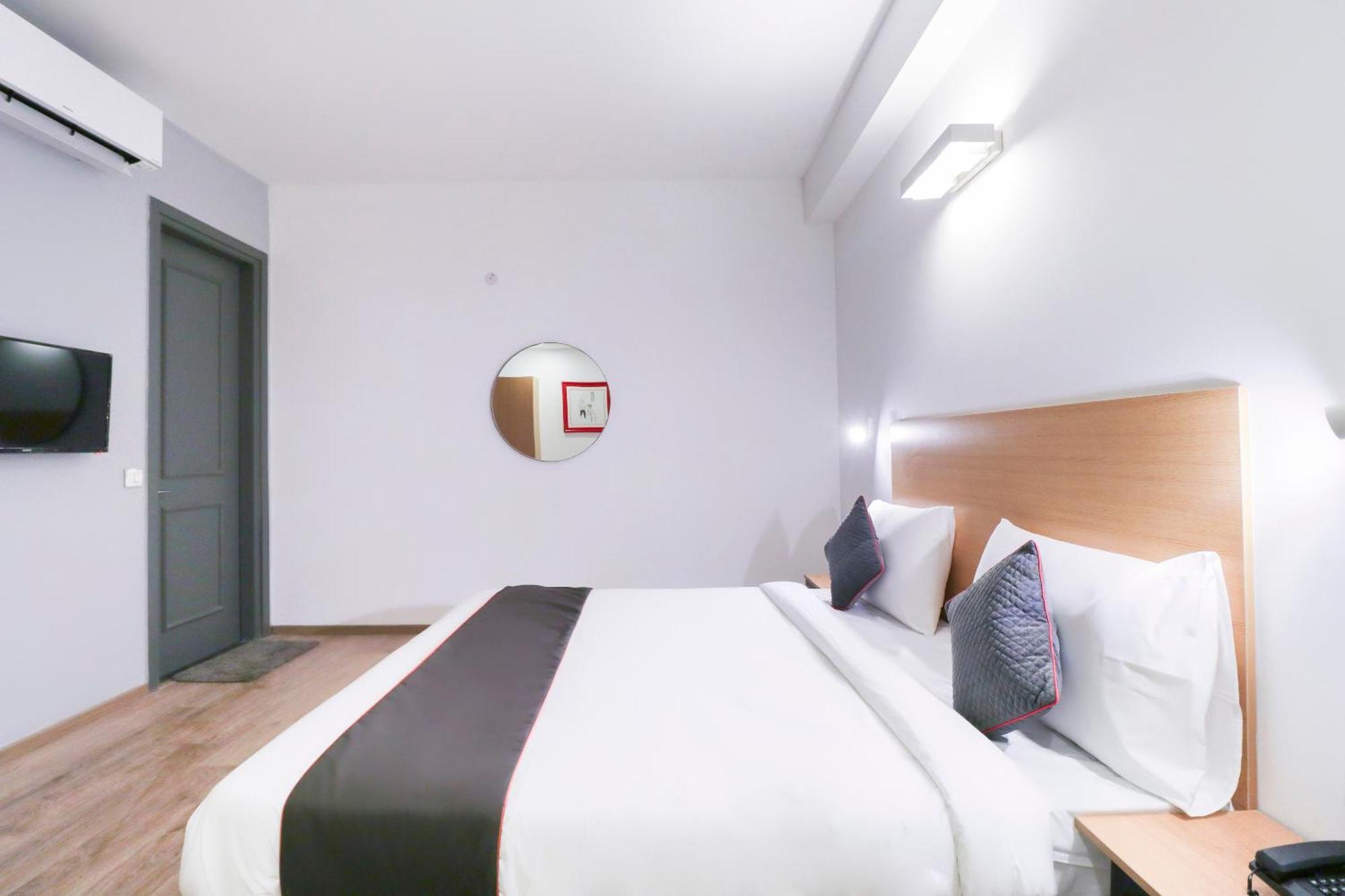 Townhouse Noida Sector 71 Near Iskcon Temple Noida Hotel Indirapuram Luaran gambar