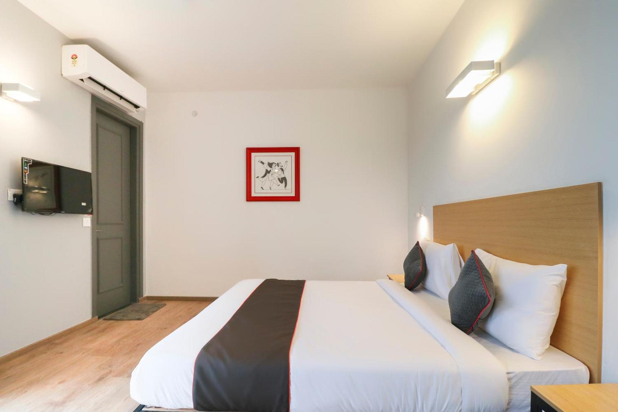 Townhouse Noida Sector 71 Near Iskcon Temple Noida Hotel Indirapuram Luaran gambar
